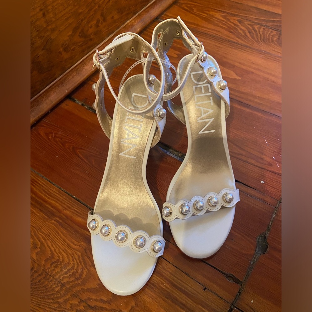 White leather pearl heels